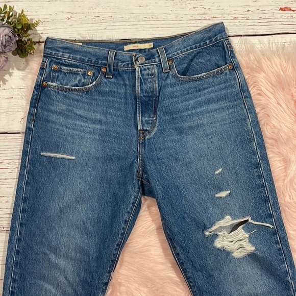 Levi’s Wedgie Icon Straight Leg Jeans Athens Asleep Wash Distressed - Picture 7 of 13